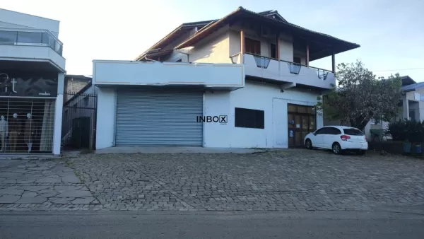 Foto de AMPLA SALA COMERCIAL EM SÃO VALENTIM - SEM COBRANÇA DE ENERGIA ELETRICA