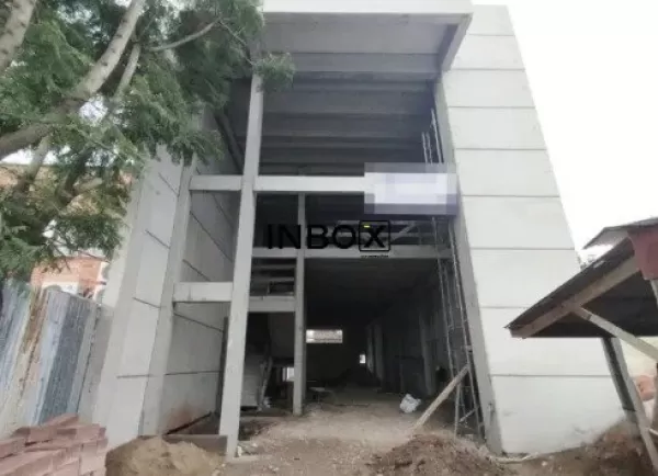 Foto de Depósito em fase final de Construção com Mezanino e Pé-Direito Alto