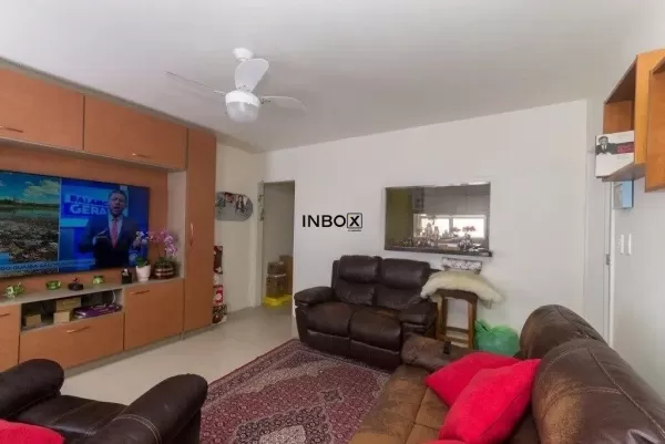 Foto de Amplo Apartamento de 4 Dormitórios com 100m² e Vaga de Garagem