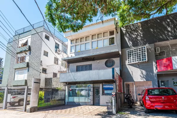 Foto de Excelente Casa Comercial com 3 Pavimentos, 2 Vagas