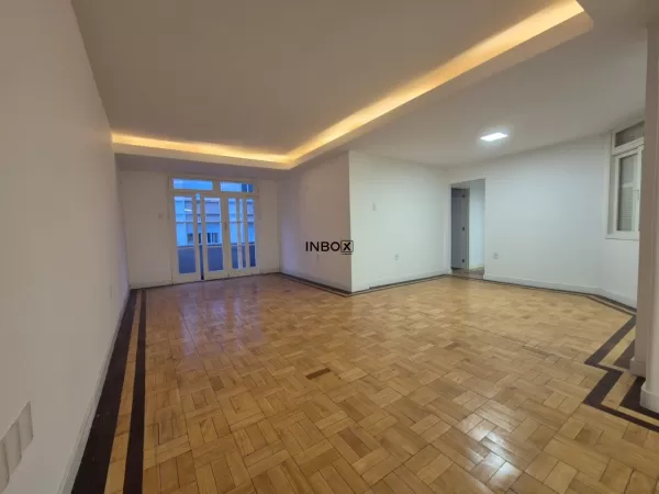 Foto de APTO REFORMADO 03 quartos (01 suíte) com 120m² no bairro Santana, Porto Alegre.