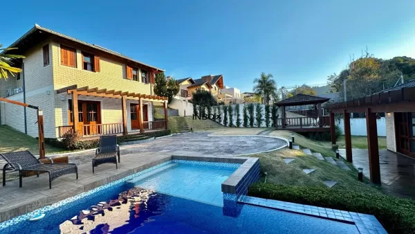 Foto de INBOX CIA IMOBILIÁRIA ALUGA  - Casa com três quartos mobiliada na Garibaldina.