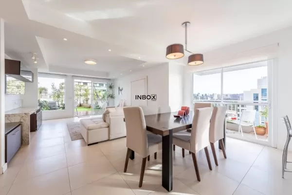 Foto de Exclusiva Cobertura Horizontal Mobiliada com 1 Suíte, 2 Vagas e Terraço Panorâmico