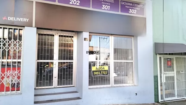 Foto de Inbox Cia Imobiliária Aluga Sala Térrea com 140m² no Bairro Centro em Bento Gonçalves