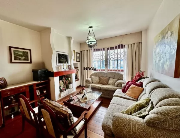 Foto de INBOX CIA IMOBILIÁRIA VENDE - Apartamento com 3 dormitórios no Centro de Bento Gonçalves