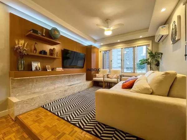 Foto de Apartamento Reformado com 3 Dormitórios, Suíte e 1 Vaga - 104 m²