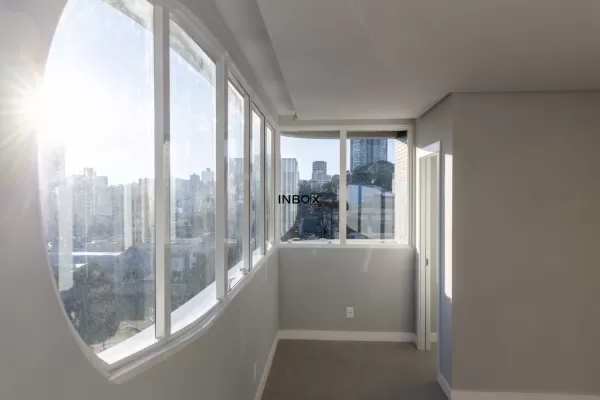Foto de Inbox cia imobiliária vende excelente apartamento novo no centro da cidade