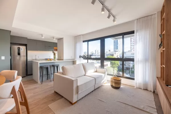 Foto de APTO DECORADO e MOBILIADO 02 quartos (01 suíte) com 66,87m² no bairro Petrópolis, Porto Alegre.