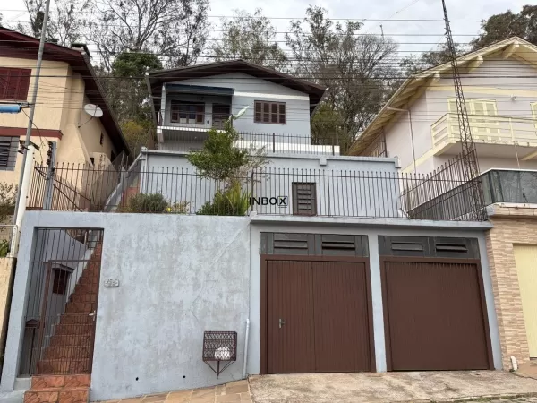 Foto de INBOX CIA IMOBILIARIA VENDE , CASA NO BAIRRO OURO VERDE DE BENTO GONÇALVES.