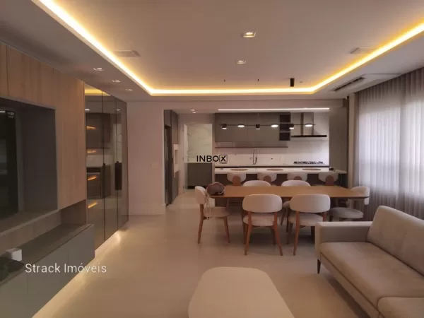 Foto de Alto Padrão no bairro Rio Branco, torre única, 3 suítes, mobiliado/decorado e 2 vagas em Porto Alegre.