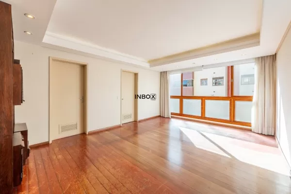 Foto de Apartamento espaçoso de 162m² com 3 dormitórios e 2 vagas