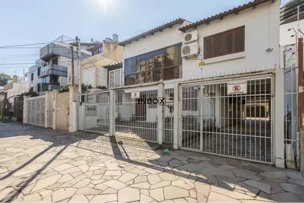 Foto de Casa 6 dorm. - 345.00m² - Higienópolis, POA/RS - IBX12353