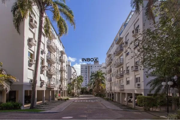 Foto de Apartamento no Passo da Areia, 3 dorms, lavabo 1 vaga em excelente localização.