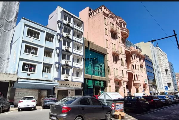 Foto de Prédio Comercial 860.00m² - Centro Histórico, POA/RS - IBX12433