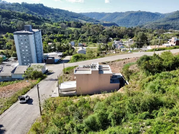 Foto de INBOX CIA IMOBILIÁRIA VENDE - Terreno NO VILA NOVA.