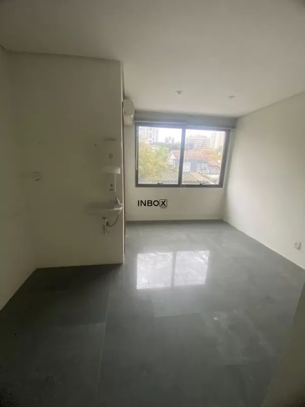 Foto de Sala Comercial 37,87 2 Banheiros e 1 Vaga MOINHOS DE VENTO, PORTO ALEGRE.