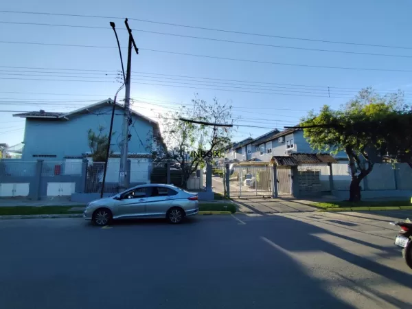 Foto de ? Casa em Condomínio Fechado com 2 Dormitórios e Vaga - Morro Santana, Porto Alegre
