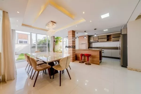 Foto de Casa de 4 quartos com suítes em condomínio fechado, Mirantes do Lago.