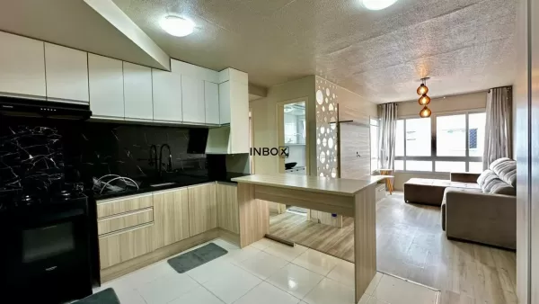 Foto de INBOX CIA IMOBILIÁRIA VENDE: Apartamento semi mobiliado de dois dormitórios no bairro São João em Bento Gonçalves