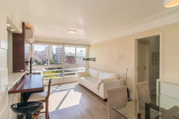 Foto de Apartamento 2 dormitórios, 1suíte,  2 vagas, no Jardim Botânico, Porto Alegre.