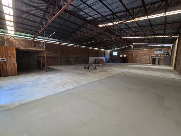 Foto de PAVILHÃO COM 750M² LOCALIZADO NO DISTRITO INDUSTRIAL DE TAMANDARÉ NA CIDADE DE GARIBALDI