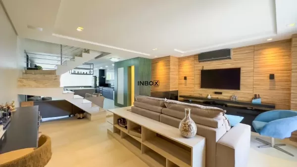 Foto de Casa Sobrado com 3 Suítes, Espaço Gourmet , Piscina e 4 Vagas - 315m²