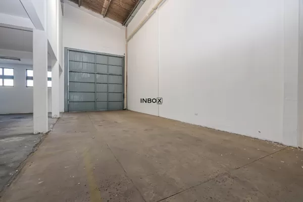 Foto de Depósito/Galpão com 750m² e Estrutura Logística Completa