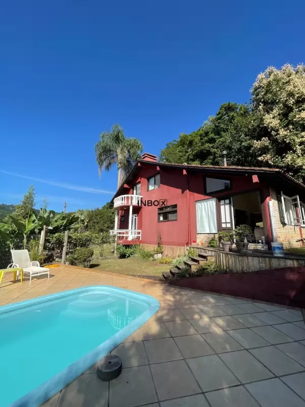 Foto de INBOX CIA IMOBILIÁRIA VENDE CASA DE SÍTIO MOBILIADA COM 04 DORMITÓRIOS E PISCINA SITUADA NA LOCALIDADE DE SANTA TEREZINHA EM SÃO VALENTIM DO SUL