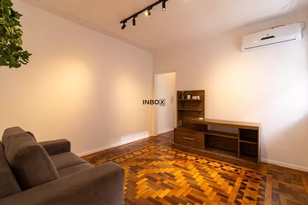 Foto de Apartamento reformado na Washington Luiz - 2 dormitórios e 2 banheiros