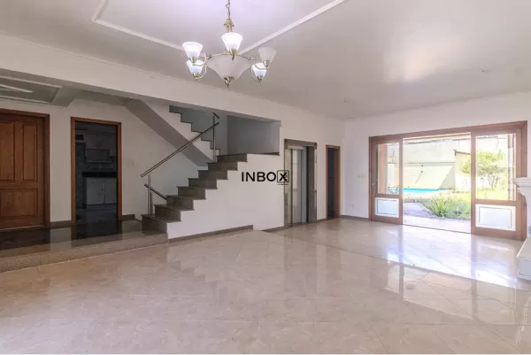 Foto de Casa 3 dorm. - 549.00m² - Chácara das Pedras, POA/RS - IBX13338
