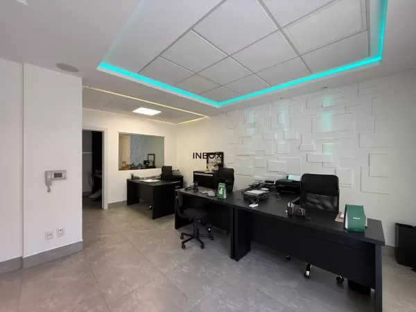 Foto de INBOX CIA IMOBILIÁRIA ALUGA - Sala comercial térrea mobiliada no Bairro São Bento.