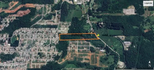 Foto de Inbox cia imobiliaria vende excelente terreno com 7 hectares