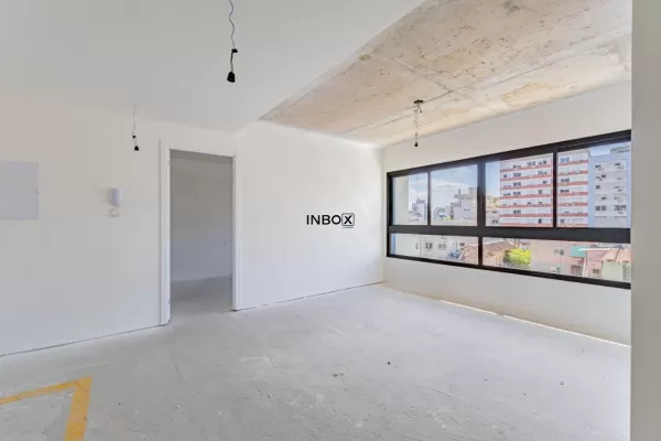 Foto de Apartamento de 2 dormitórios e 1 vaga com infraestrutura completa na Cidade Baixa.