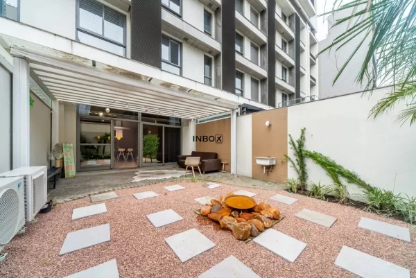 Foto de Apartamento garden de 96,74 m² de área privativa, mobiliado, 1 dormitório e 1 vaga