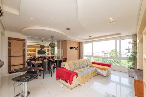 Foto de Amplo apartamento com 105m², 3 dormitórios, suíte, sacada com churrasqueira, garagem e infraestrutura de clube