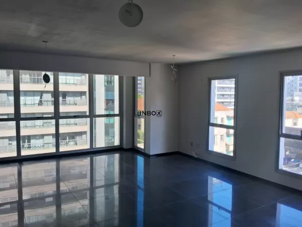 Foto de Sala de Andar 42.00m² - MOINHOS DE VENTO, POA/RS - IBX13531