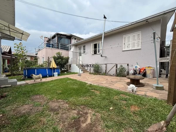 Foto de INBOX CIA IMOBILIÁRIA VENDE, CASA EM BENTO GONÇALVES NO OURO VERDE.