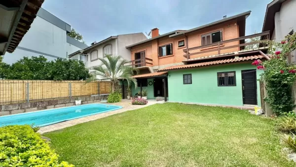 Foto de INBOX CIA IMOBILIÁRIA VENDE - Casa de 3 dormitorios em CAXIAS DO SUL.