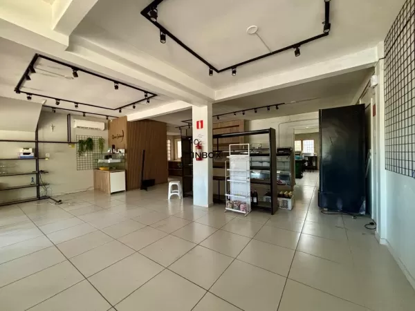 Foto de INBOX CIA IMOBILIÁRIA ALUGA, SALA COMERCIAL EM BENTO GONÇALVES NO BAIRRO COAB.
