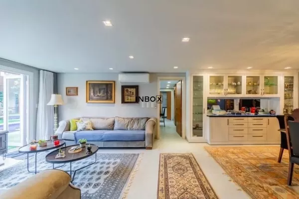 Foto de Casa 3 dorm. - 400.00m² - Boa Vista, POA/RS - IBX13804