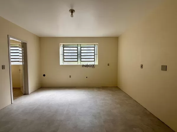 Foto de INBOX CIA IMOBILIÁRIA ALUGA - Apartamento de três quartos Bairro no Humaitá.