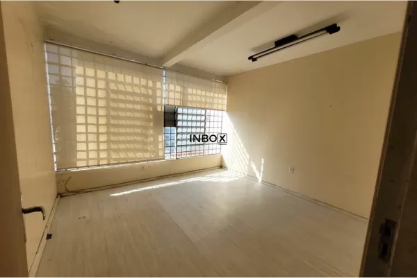 Foto de Casa 3 dorm. - 100.00m² - Menino Deus, POA/RS - IBX13878