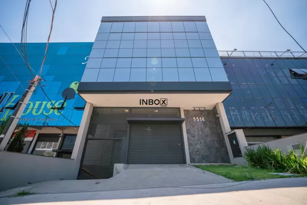 Foto de Prédio Comercial 1062.00m² - Chácara das Pedras, POA/RS - IBX13934