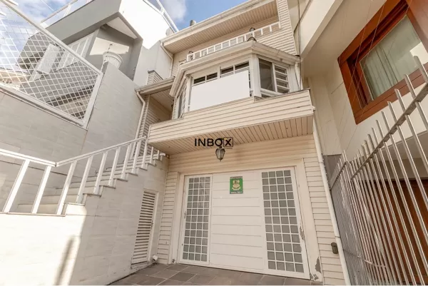 Foto de Casa 3 dorm. - 349.00m² - Chácara das Pedras, POA/RS - IBX13957