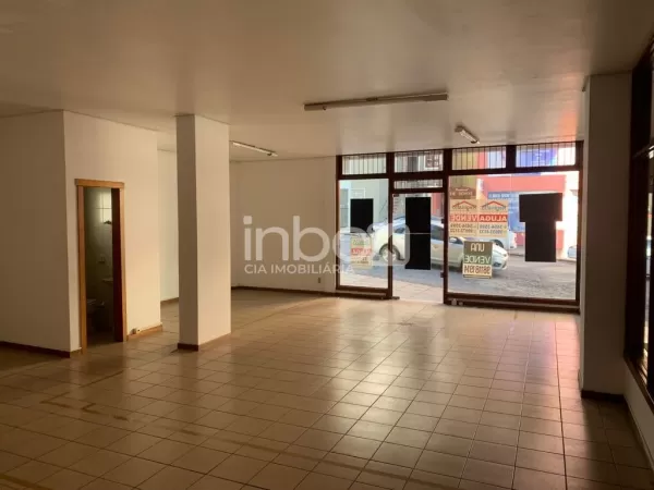 Foto de INBOX ALUGA - Sala comercial térrea NO CENTRO.