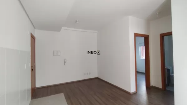 Foto de APARTAMENTO NOVO DE 2 QUARTOS AO LADO DO CENTRO
