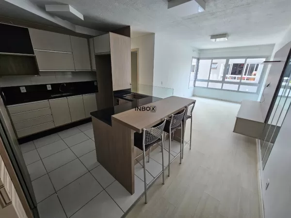 Foto de INBOX CIA IMOBILIÁRIA ALUGA EM BENTO GONÇALVES - Apartamento com 02 quartos no bairro São João